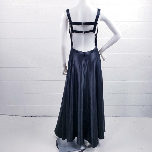 B Smart Black Satin Gown Formal Dress Prom Homecoming Open Back Front Slit Sz 9 - Picture 4 of 15